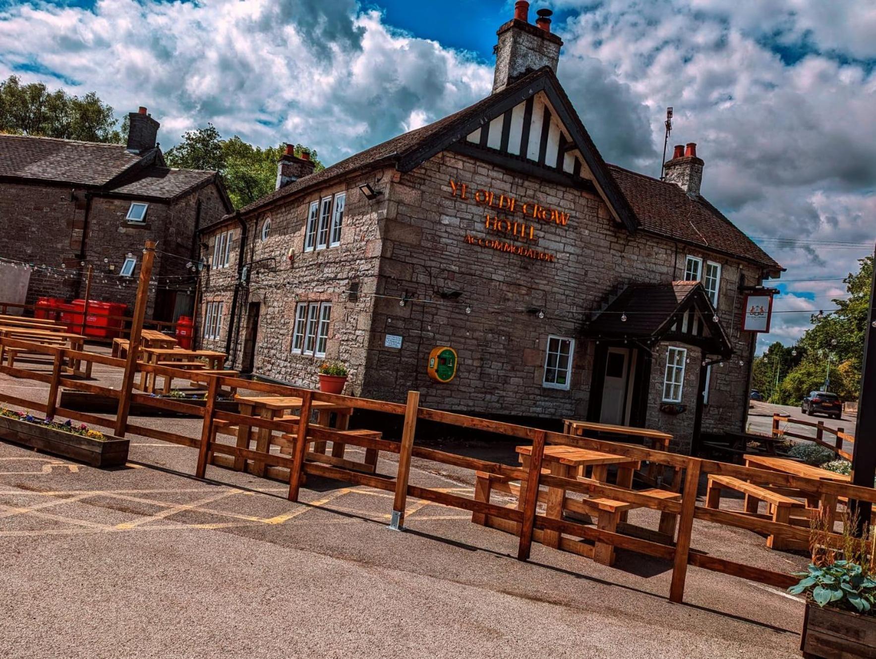 Ye Olde Crown Inn Waterfall Exterior photo
